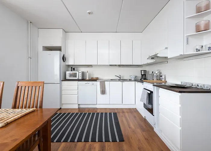 Large 3-Bedroom City Home
